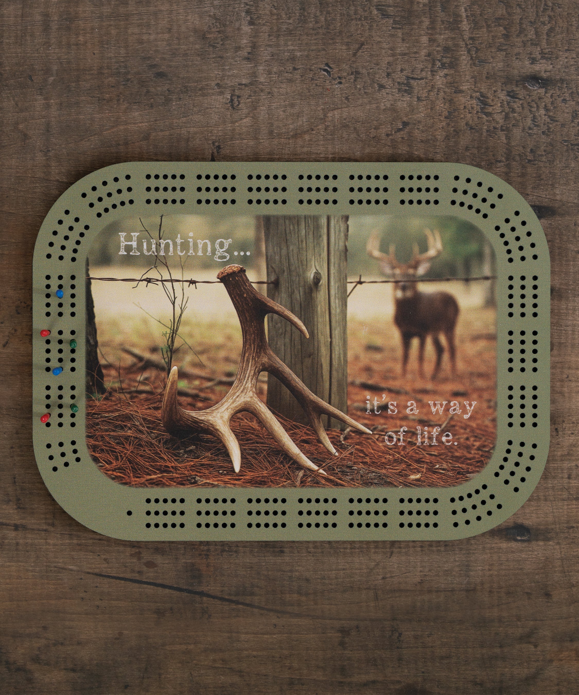 Hunting Cribbage Board with antler and buck design, MDF wood with peg storage – Dexsa